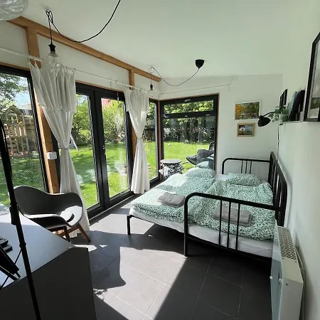 V Malem Apartmanu V Klidne Casti Ostravy 오스트라바